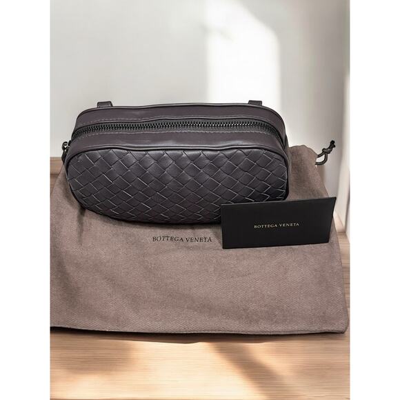 Bottega Veneta Intrecciato Leather Belt Bag - Picture 16 of 16